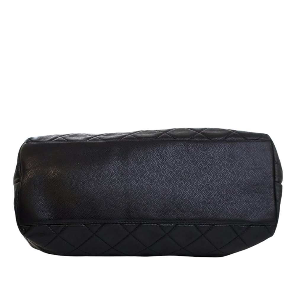 Pre-Loved Chanel Reissue Quilted Caviar Messenger Flap - Picture 5 of 12